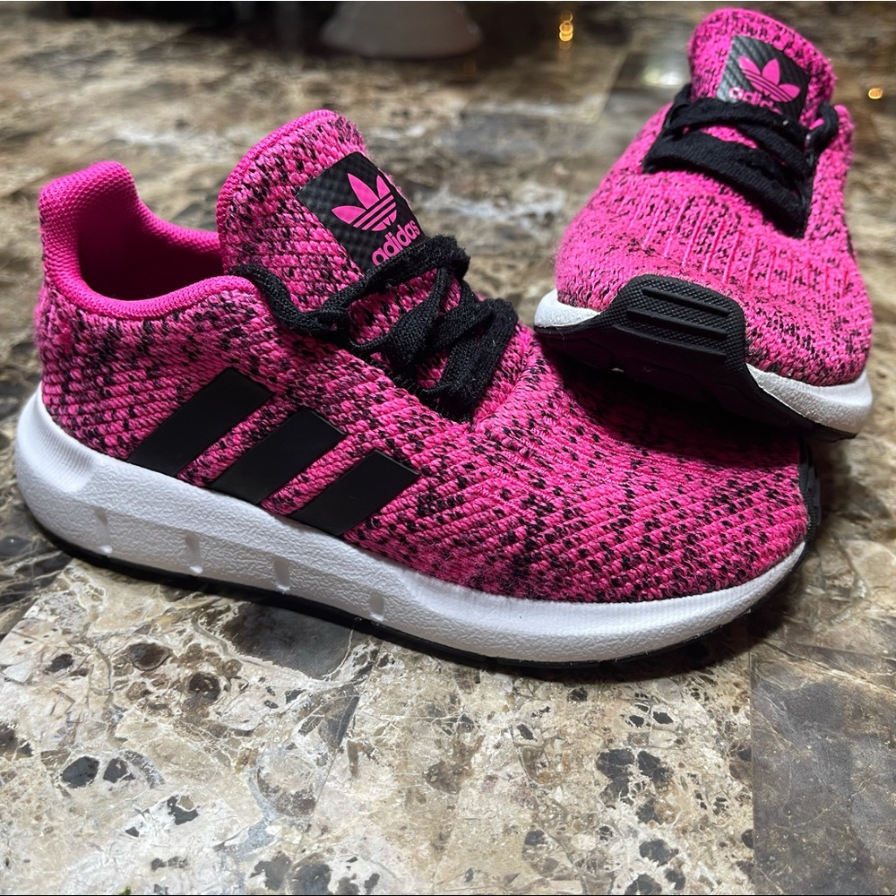 Addidas toddler girl shoes size 10 color pink